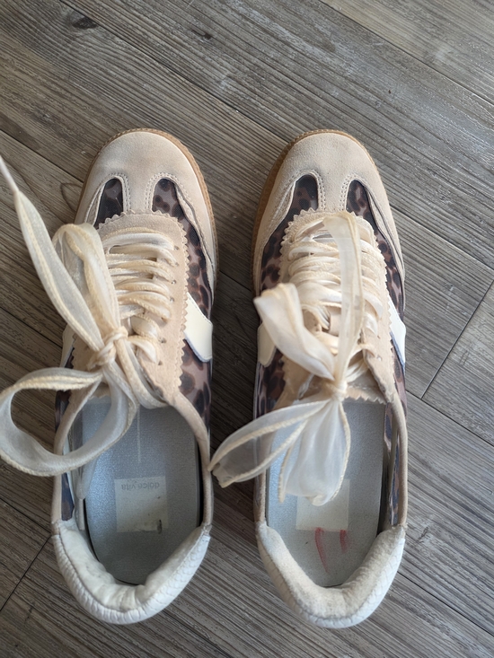 Dolce Vita Beige and Leopard-Print Women’s Sneakers - Picture 8 of 9